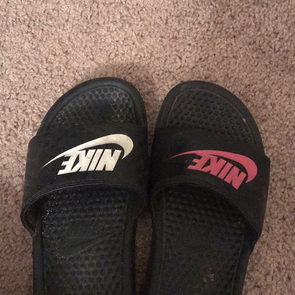 Nike slides